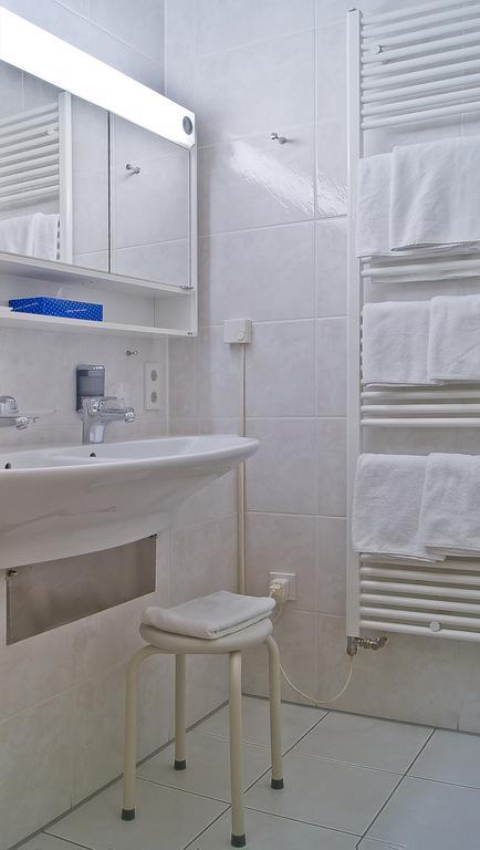 Zum Kranz Garni Hotel บัด ริพโพลด์สเอา ห้อง รูปภาพ