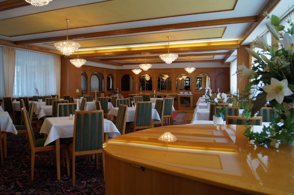 Zum Kranz Garni Hotel บัด ริพโพลด์สเอา ภายนอก รูปภาพ