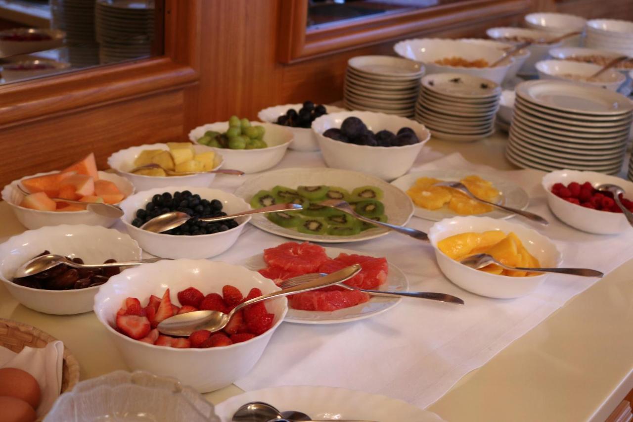 Zum Kranz Garni Hotel บัด ริพโพลด์สเอา ภายนอก รูปภาพ