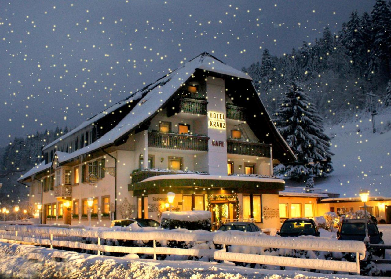 Zum Kranz Garni Hotel บัด ริพโพลด์สเอา ภายนอก รูปภาพ