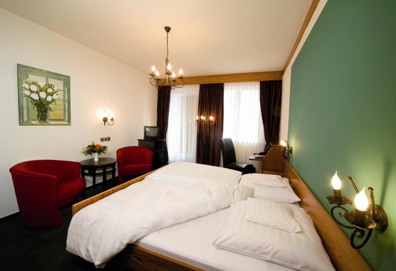Zum Kranz Garni Hotel บัด ริพโพลด์สเอา ห้อง รูปภาพ